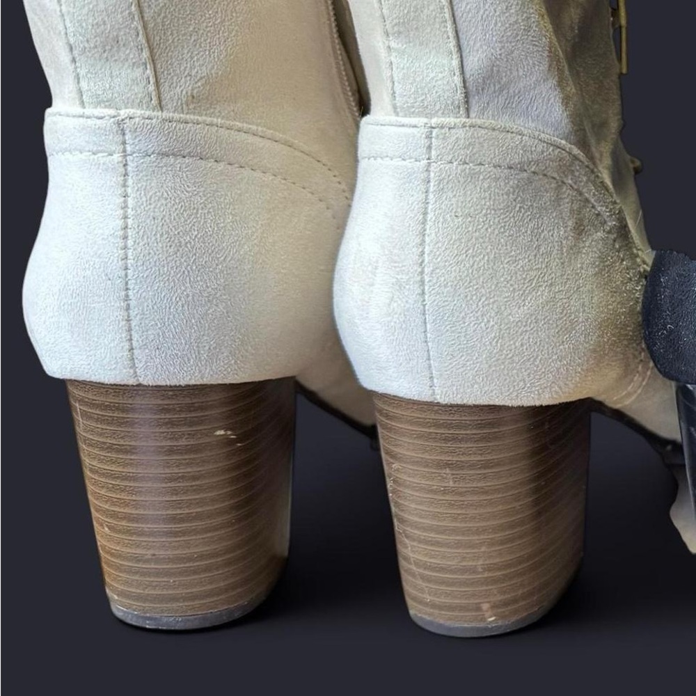 Journee Collection Baylor Block Heel Ankle Boot, Size 11, Bone - Picture 3 of 3